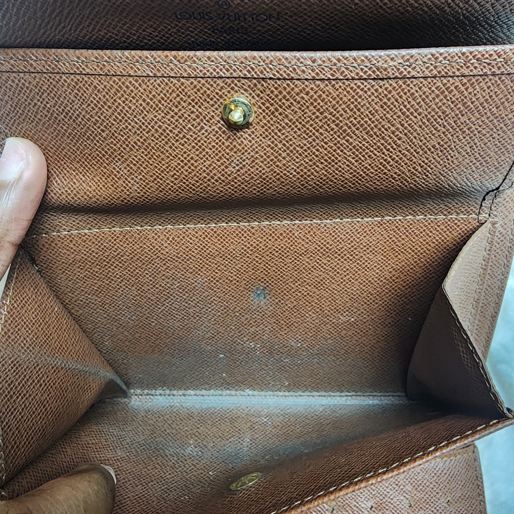 Louis Vuitton Monogram Wallet - Picture 12 of 16